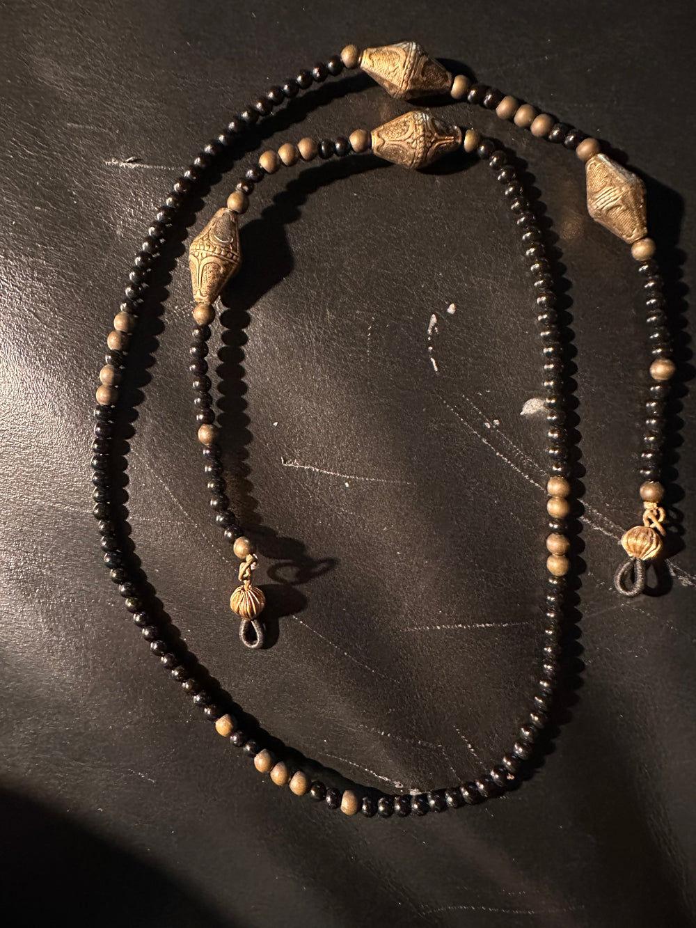 Vintage glasses chain with brass and black beads