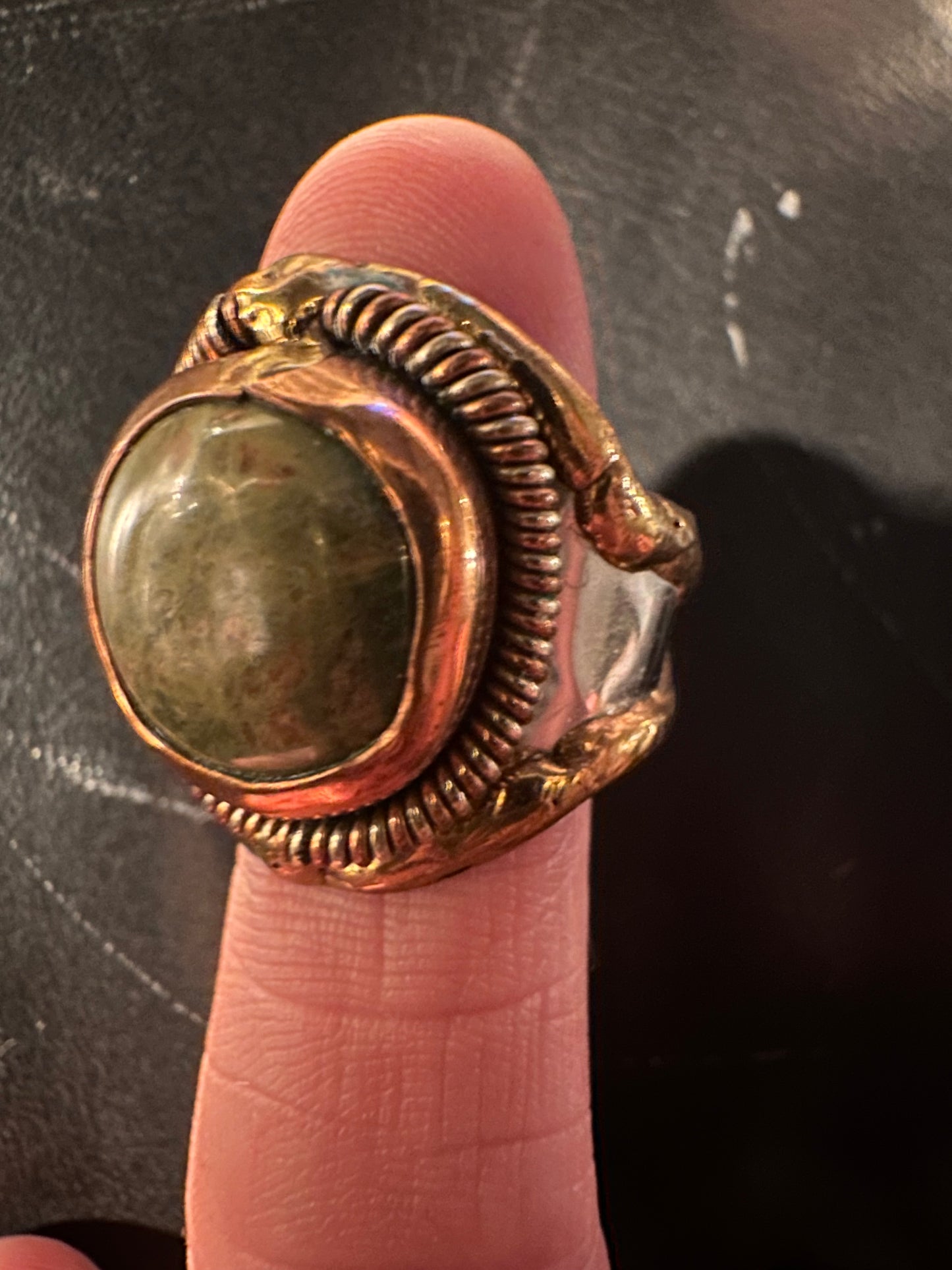 Vintage aventurine cuff ring