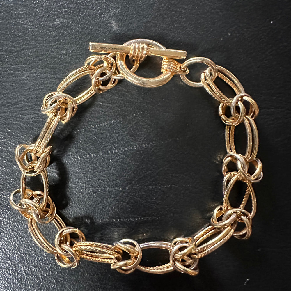 Vintage gold link toggle bracelet