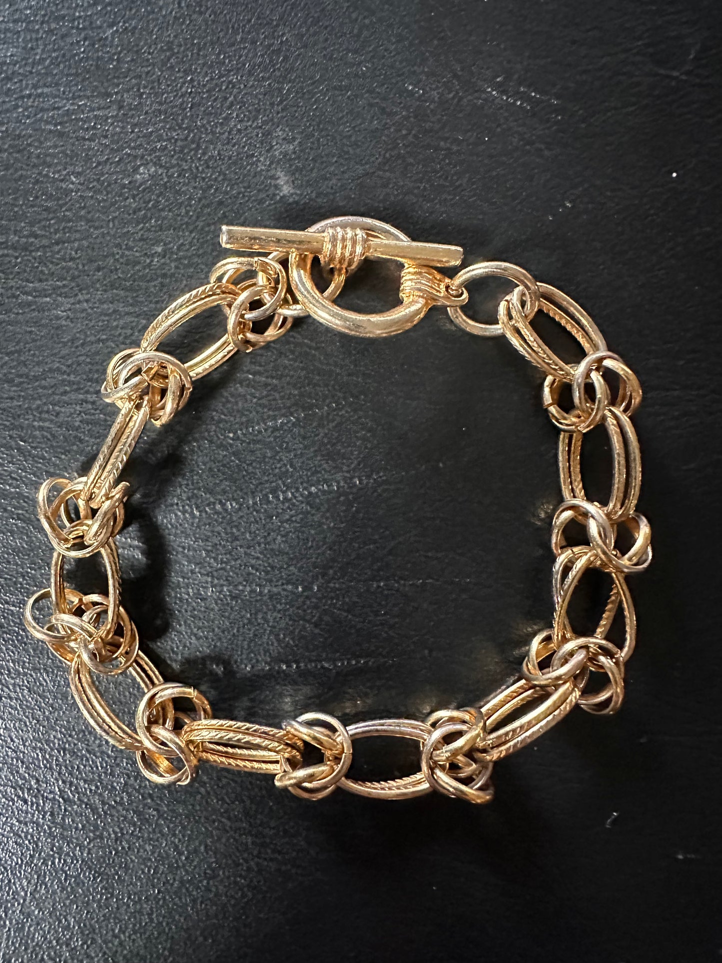 Vintage gold link toggle bracelet