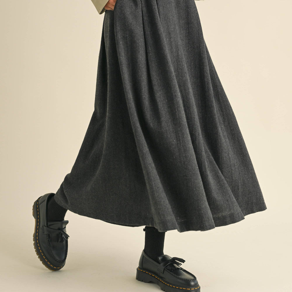 
                      
                        Gray Pleated Woven A Line Maxi Skirt
                      
                    