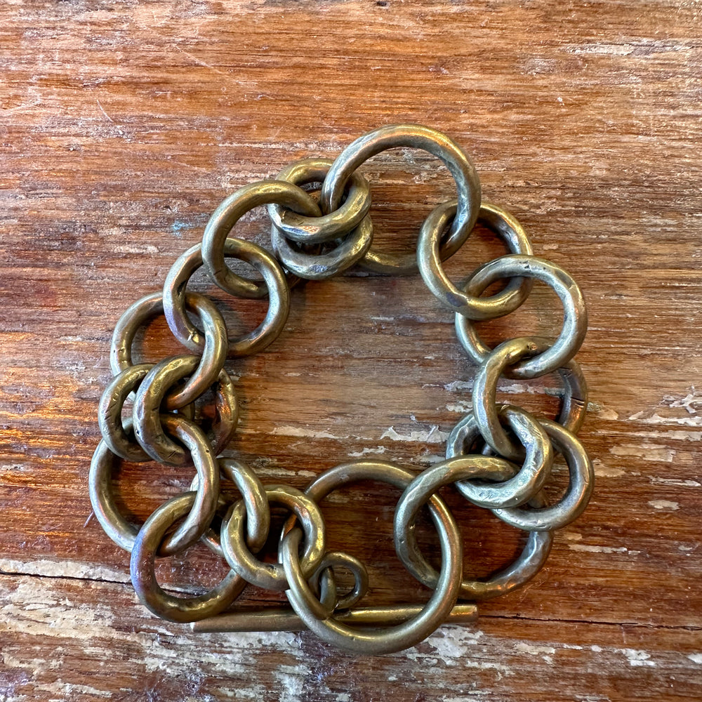 Circle link bracelet