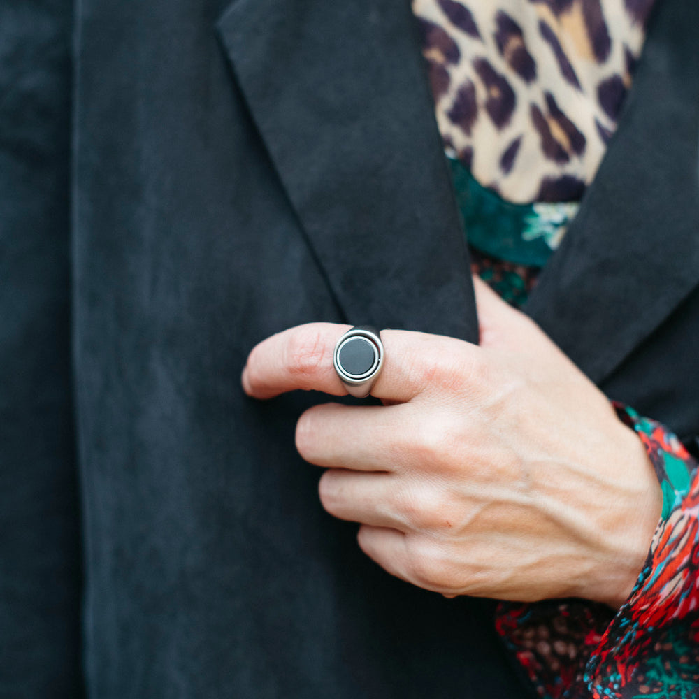 
                      
                        Reversible Tiger Eyes & Onyx Ring - Unisex
                      
                    