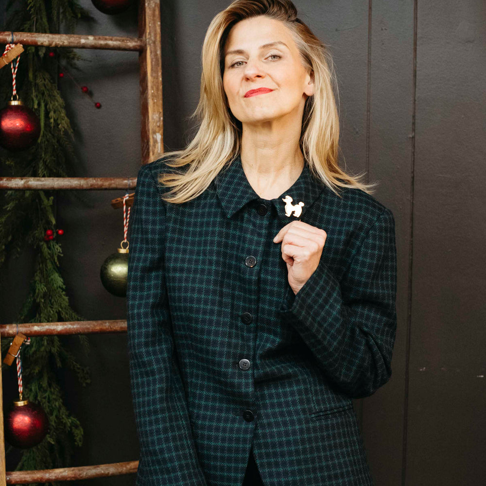 Mode Edit: Vintage Poodle Pin with Plaid Blazer