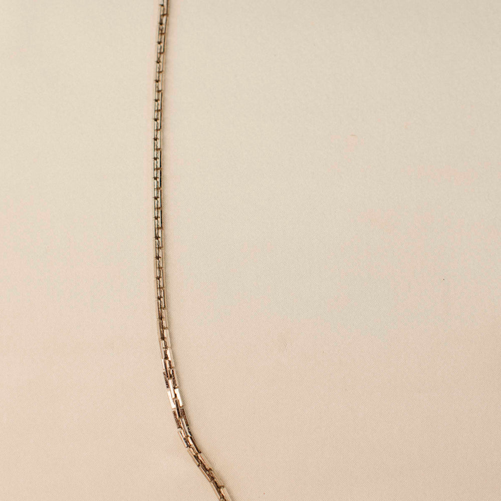 
                      
                        Vintage Long Silver Chain
                      
                    