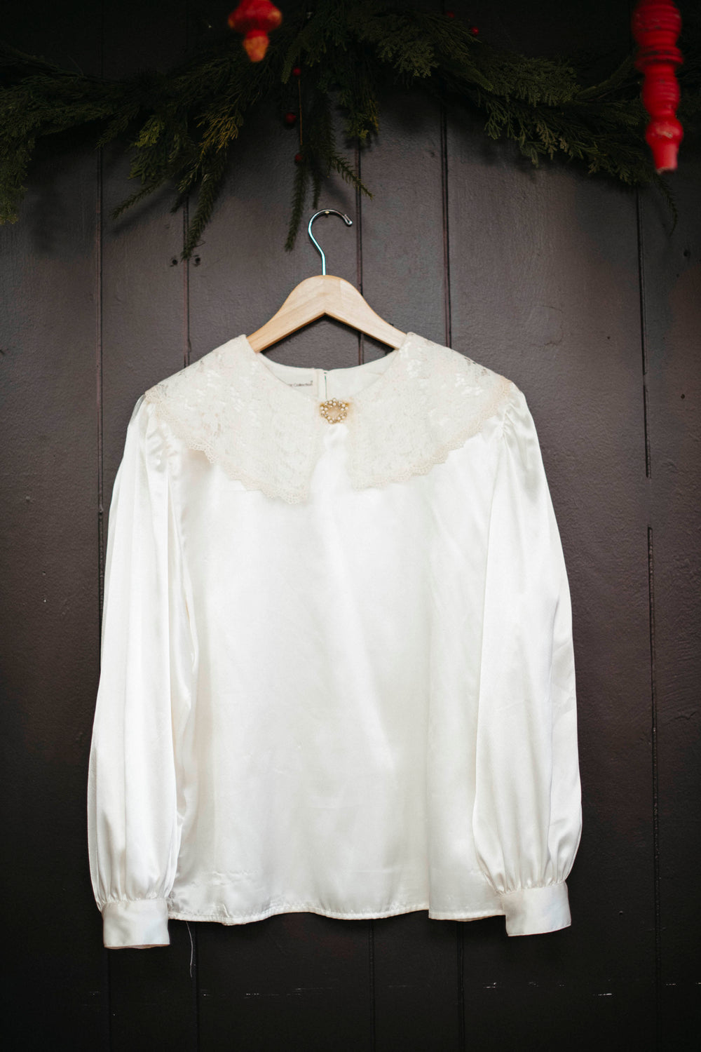 Mode Edit: Vintage White Satin Blouse with Lace Collar and Circle Pearly Brooch