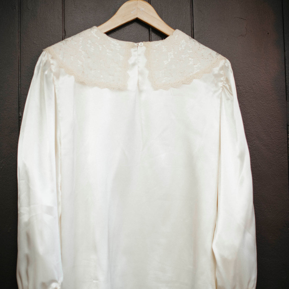 Mode Edit: Vintage White Satin Blouse with Lace Collar and Circle Pearly Brooch