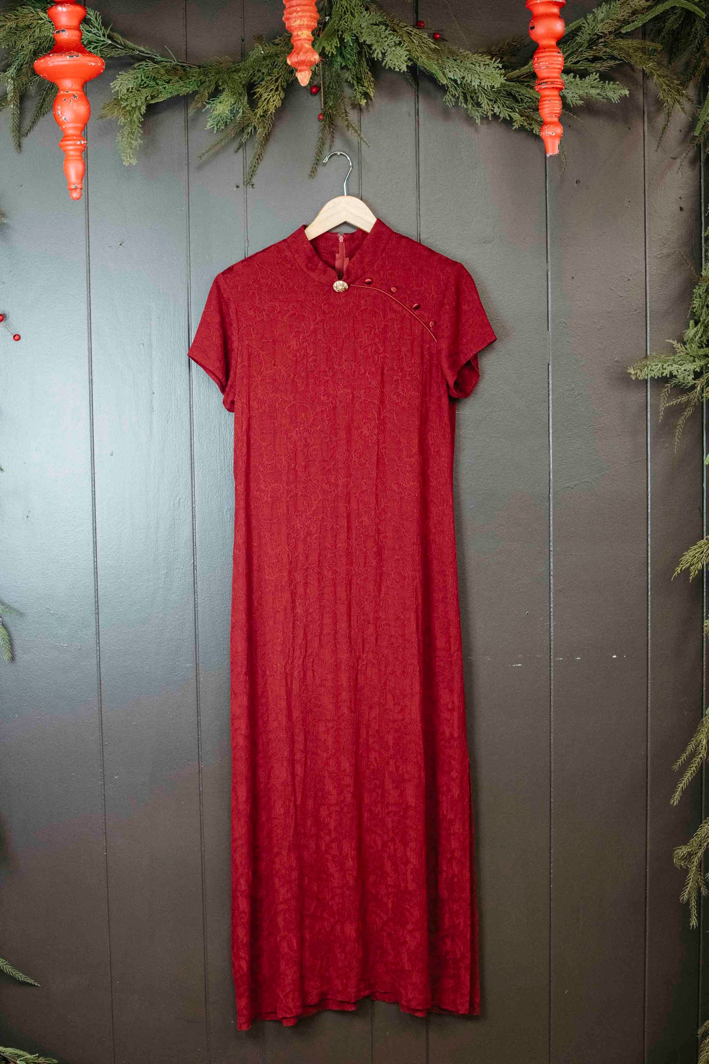 Mode Edit: Pre-Loved Burgundy Dress