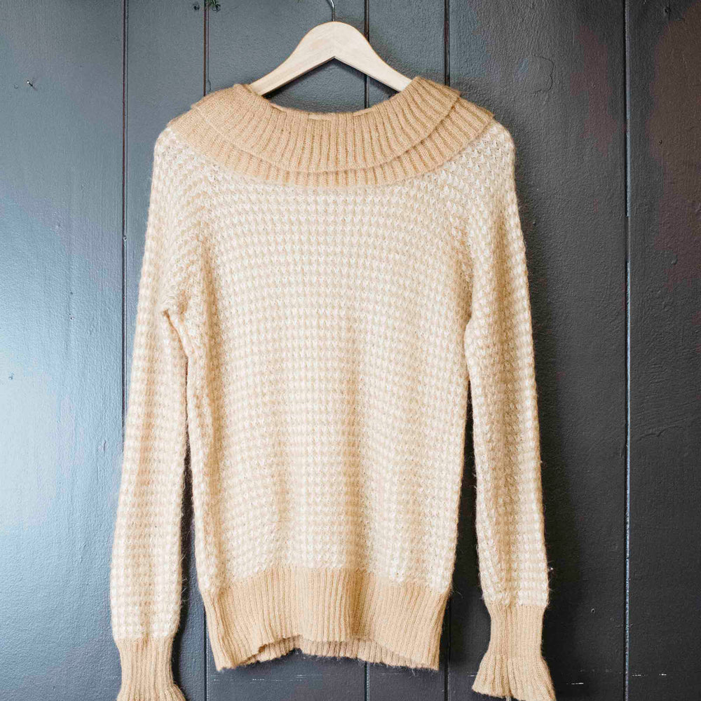 
                      
                        Mode Edit: Vintage Shelley Shop Sweetheart Sweater, Size 36
                      
                    