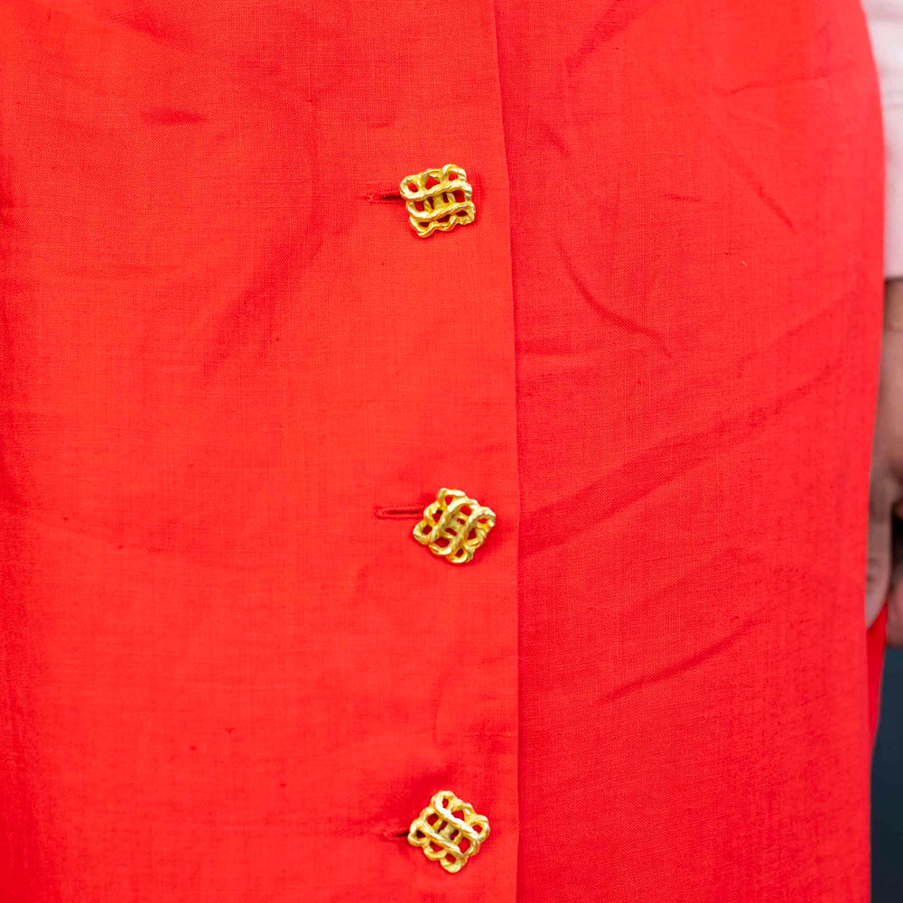 
                      
                        Vintage Red Linen Skirt With Gold Buttons - Size L
                      
                    