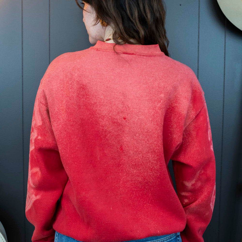 
                      
                        Mode Edit: Red Sweatshirt With Bleached Out Mara Logo - Size L
                      
                    