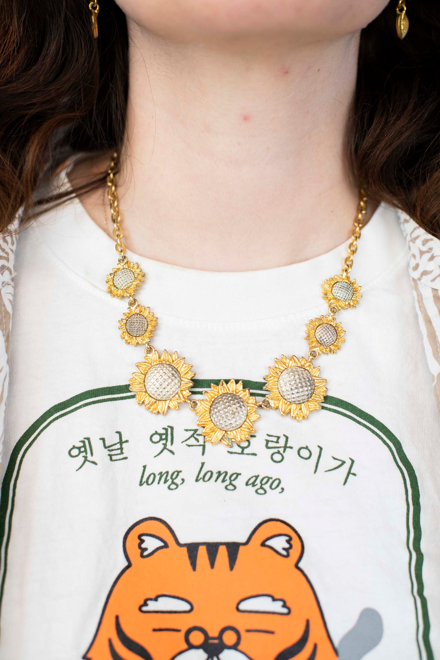 Vintage Sunflower Statement Necklace – Golden Bloom