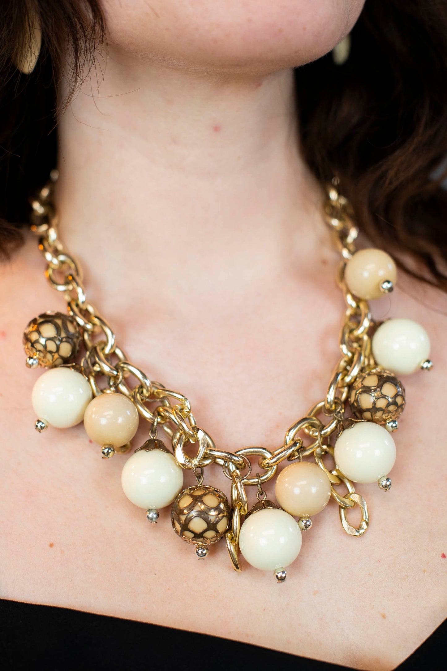 Vintage Chunky Gold Chain Bauble Necklace