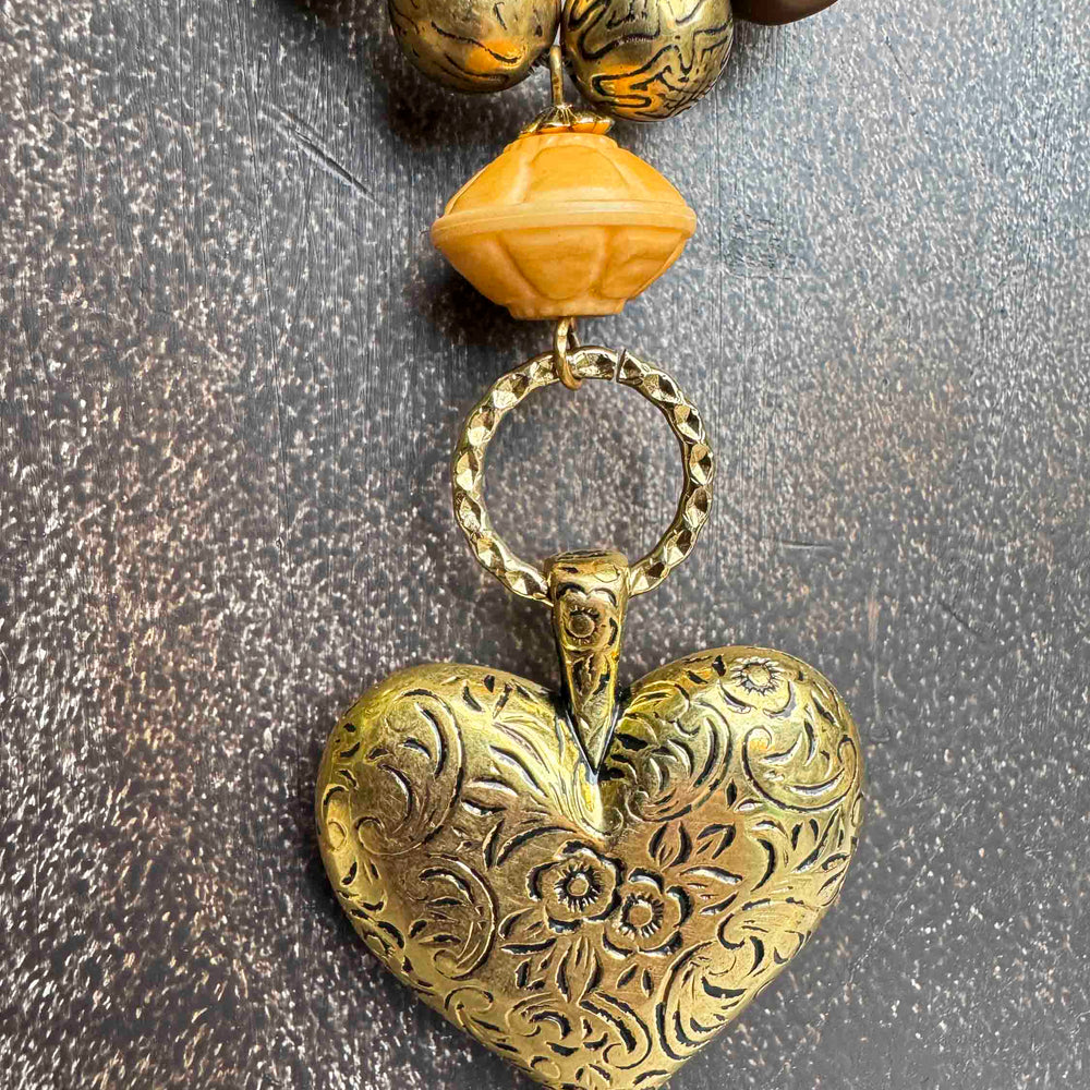 
                      
                        Vintage Bohemian Beaded Heart Pendant Necklace
                      
                    