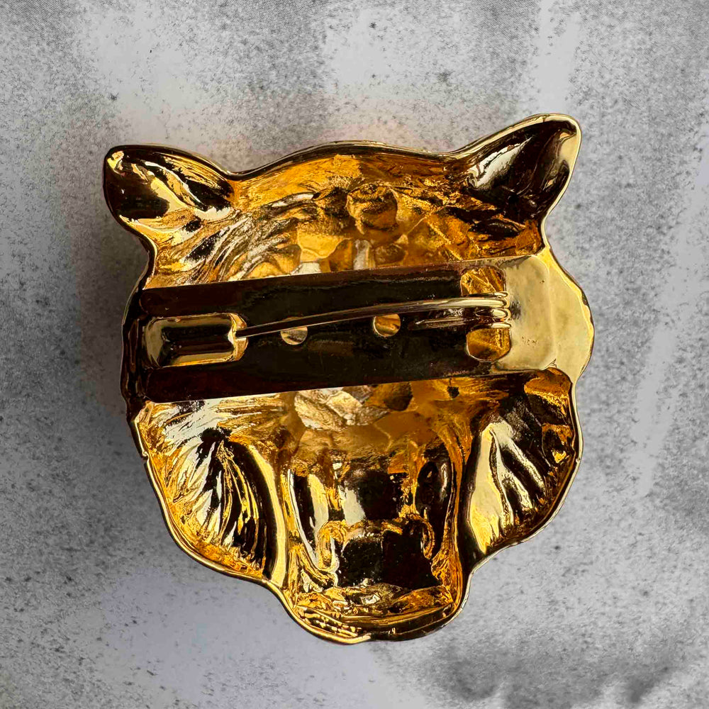 
                      
                        New Nadia Gimenes Gold Wolf Pin with Crystal Eyes
                      
                    