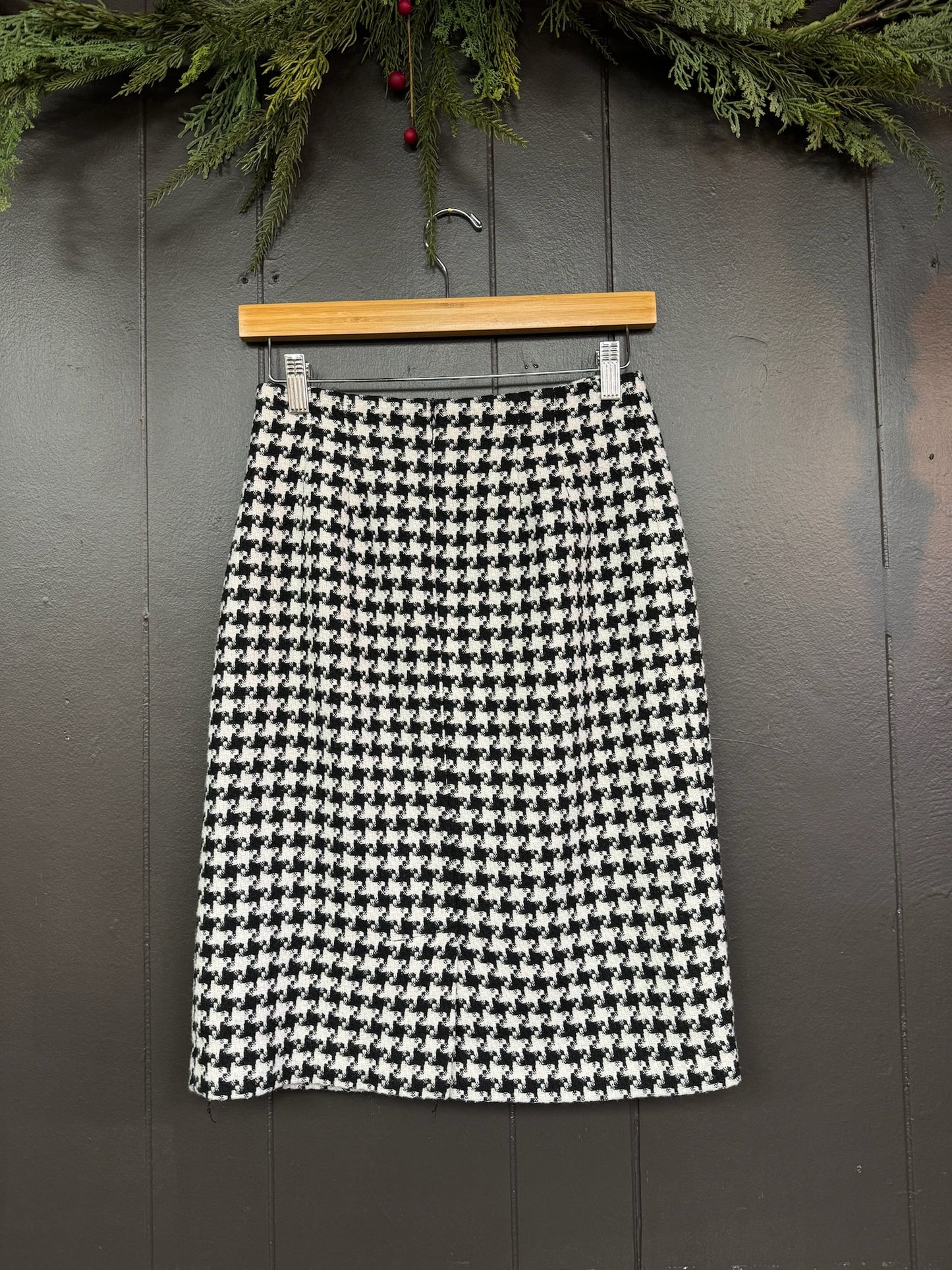 Vintage Black and White Houndstooth Mini Skirt