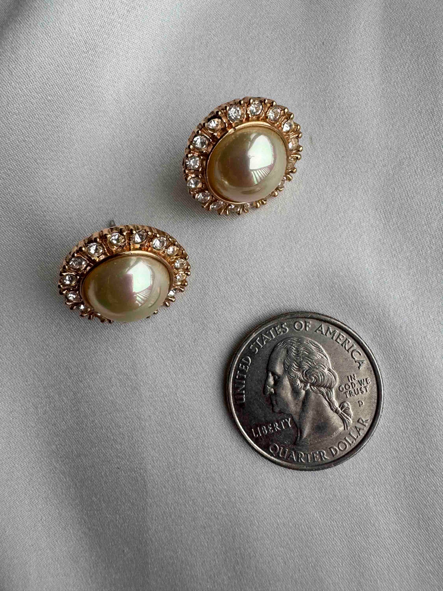 Vintage Faux Pearl & Rhinestone Earrings – Classic Elegance