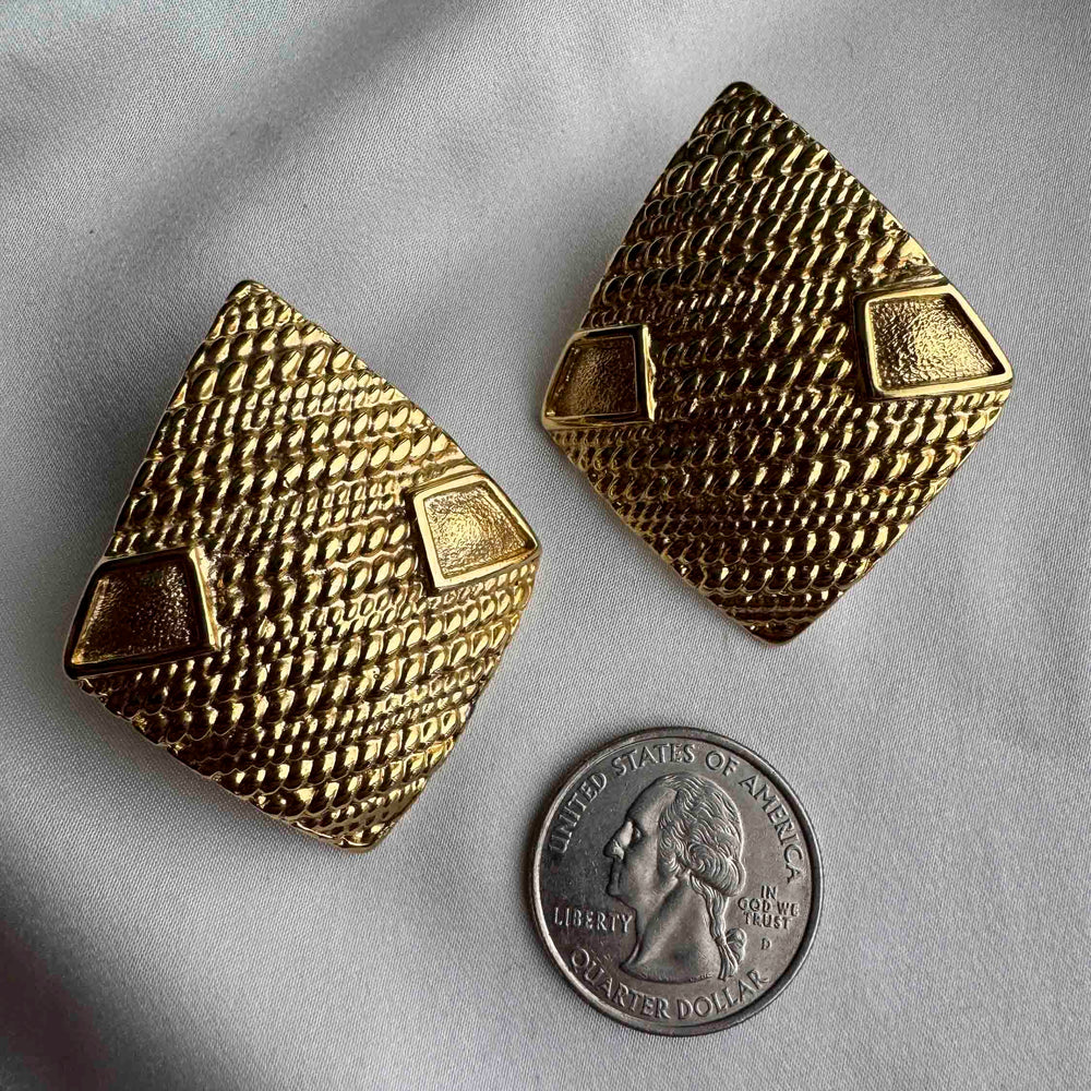 Vintage Textured Gold Statement Earrings – Bold Geometric Design