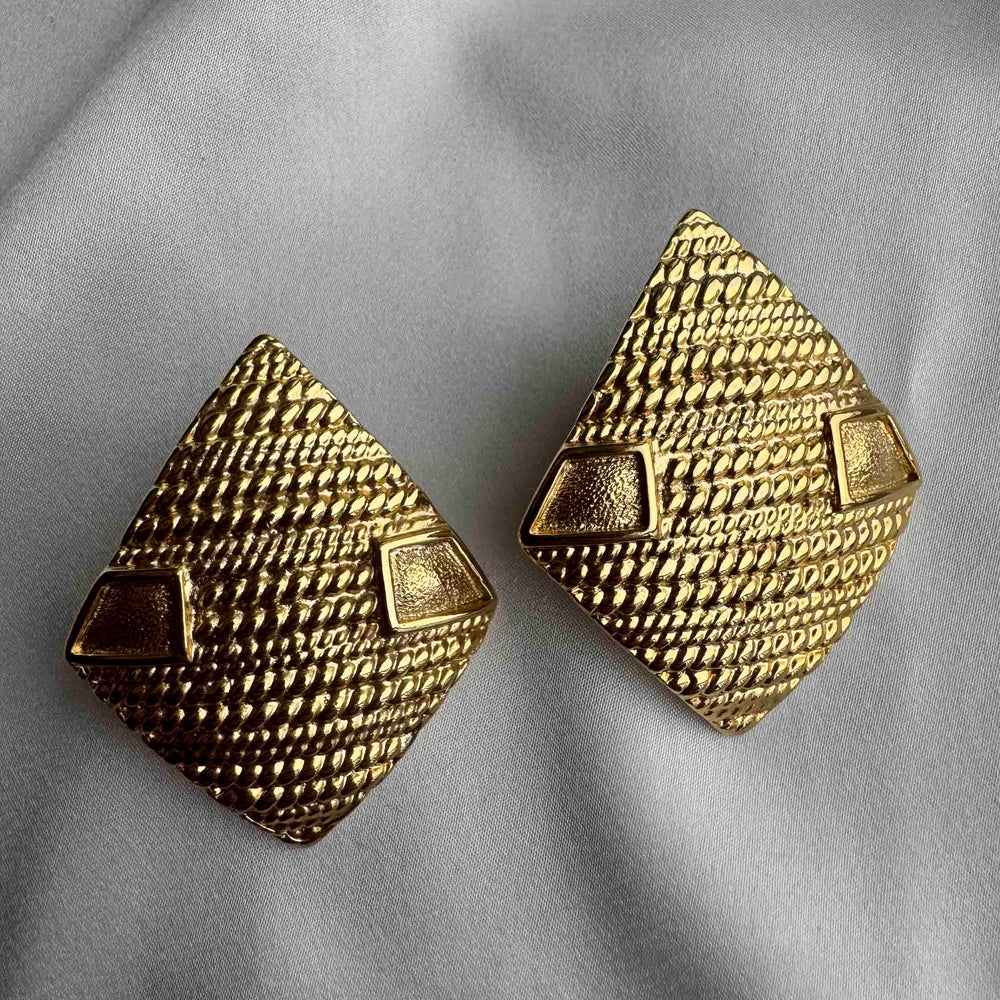 Vintage Textured Gold Statement Earrings – Bold Geometric Design