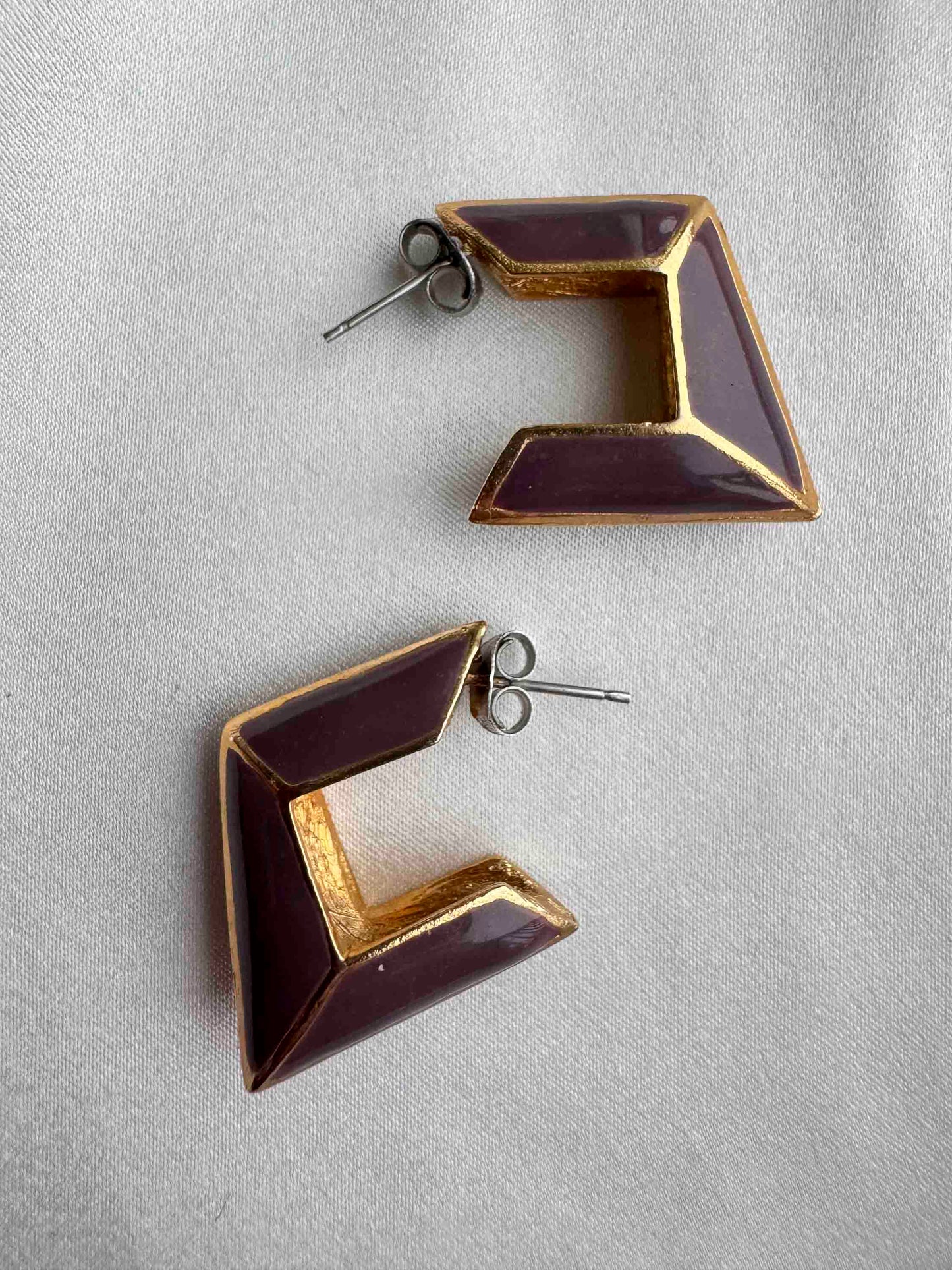 Vintage Geometric Enamel Earrings – Bold 80s Statement