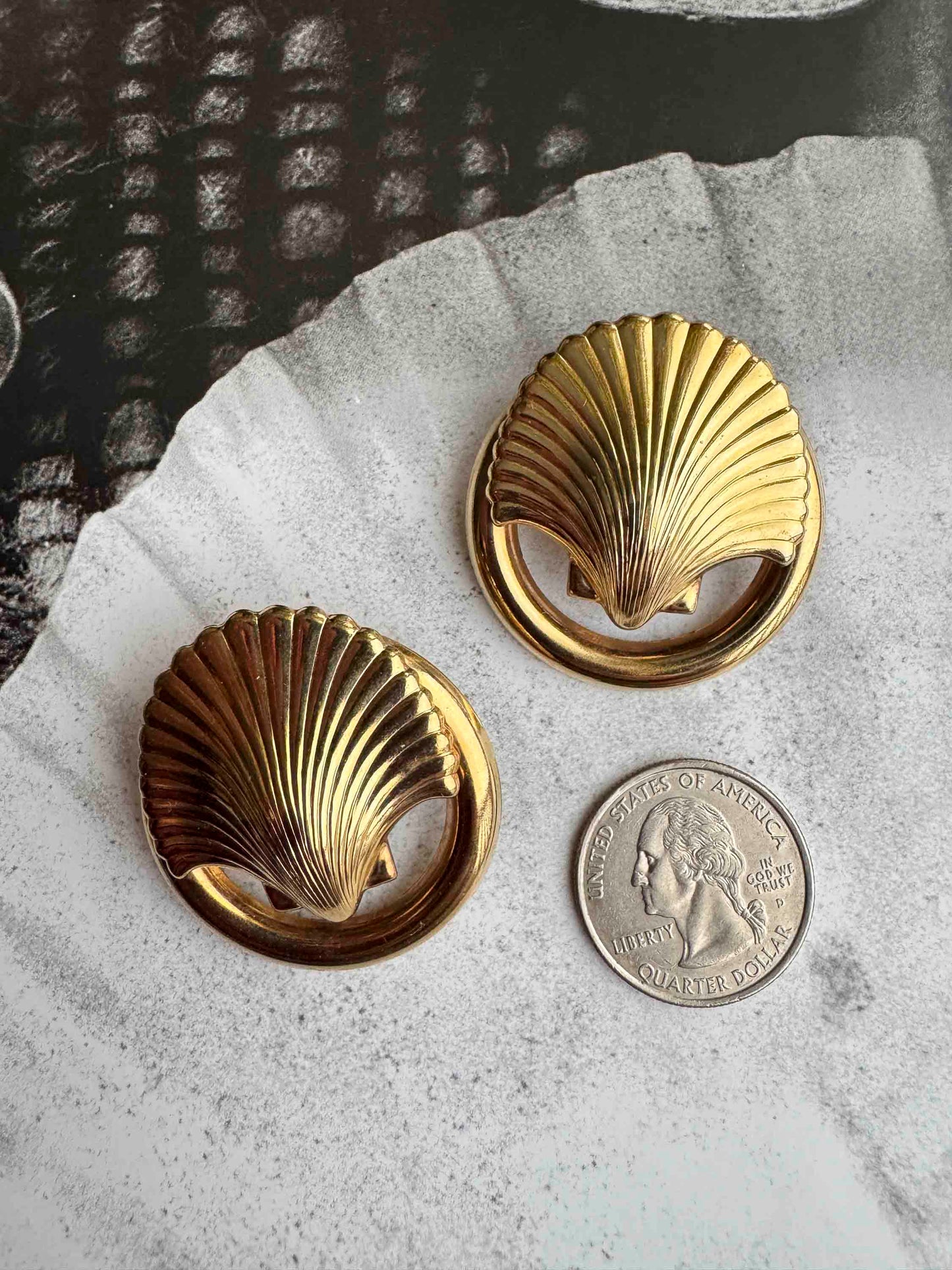 Vintage Gold Shell Earrings – Nautical Art Deco