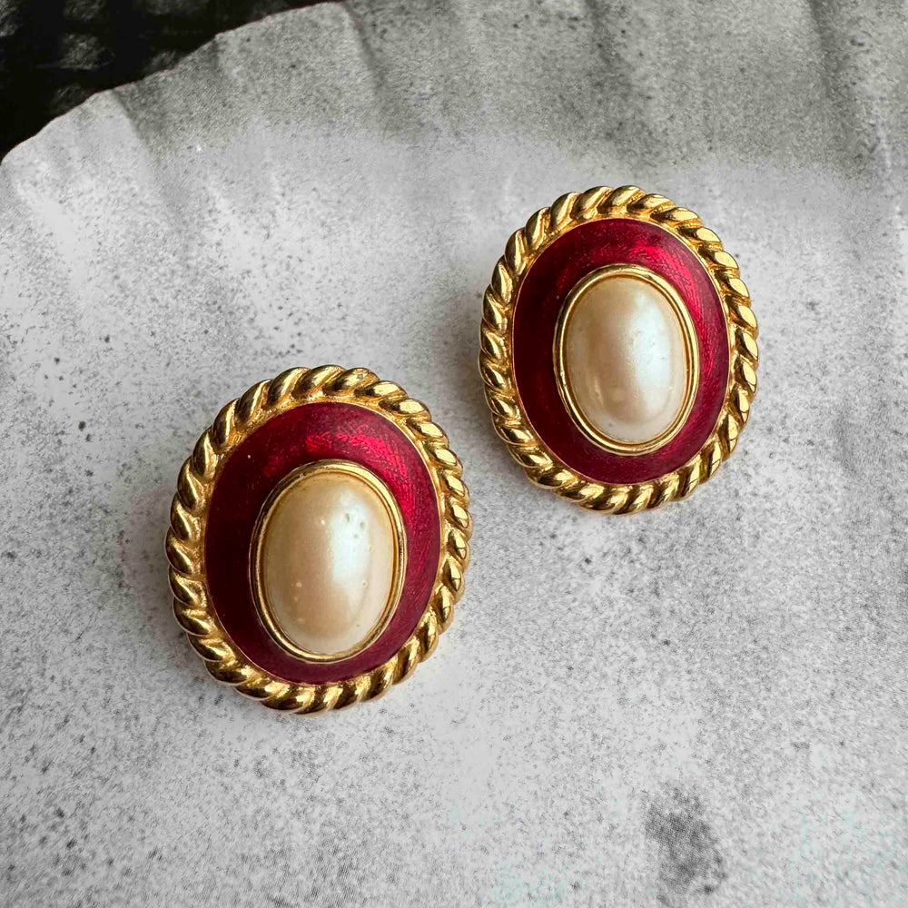 
                      
                        Vintage Red & Gold Cabochon Earrings – Royal Elegance
                      
                    