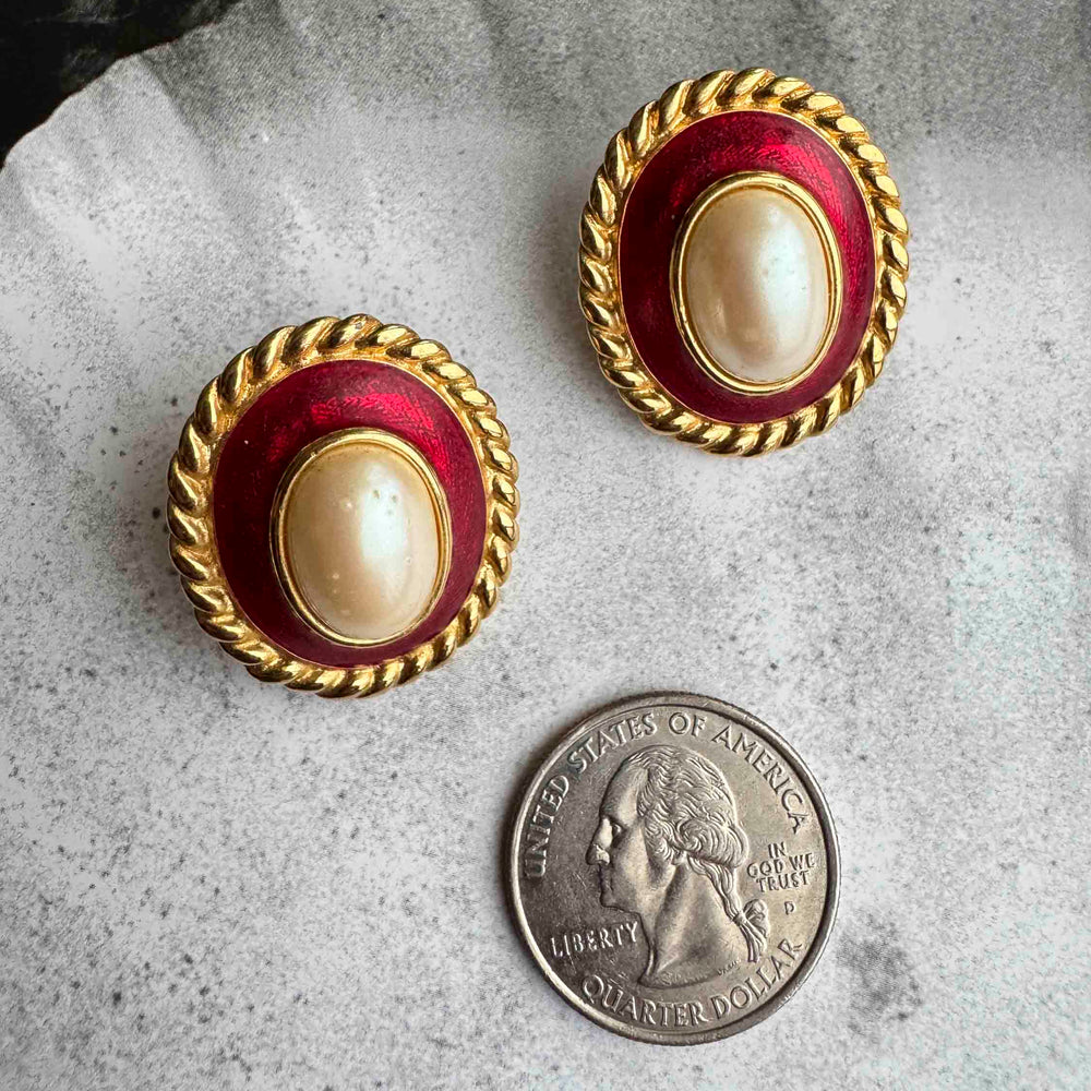 
                      
                        Vintage Red & Gold Cabochon Earrings – Royal Elegance
                      
                    