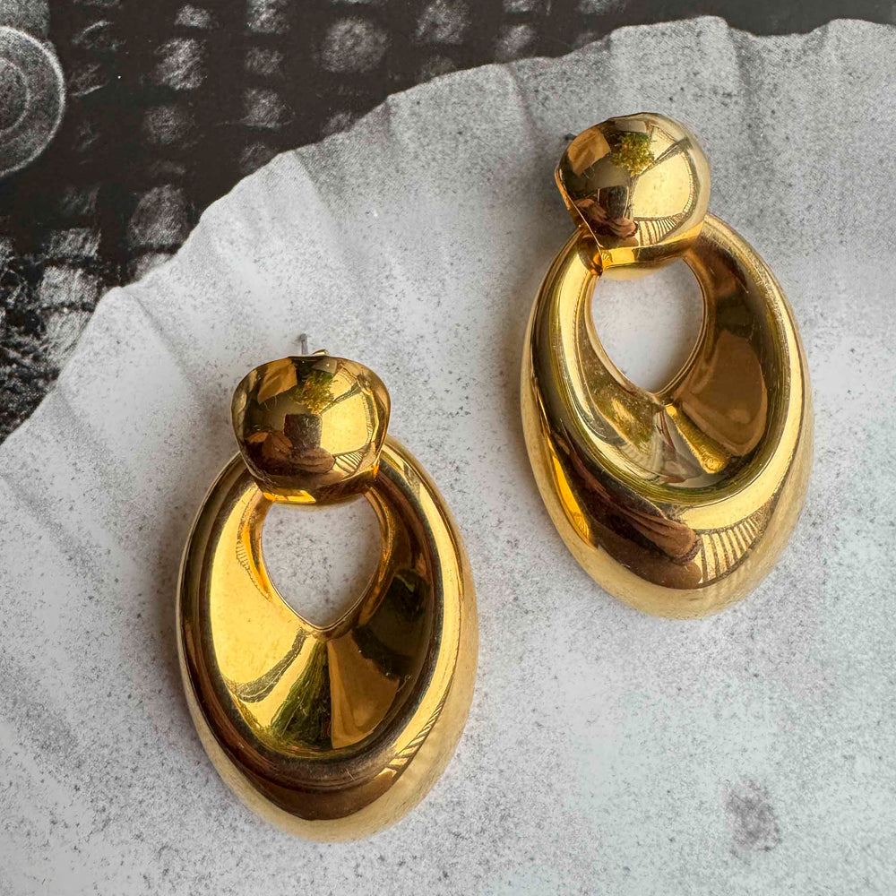 
                      
                        Vintage Gold Sculptural Drop Earrings – Bold 1980s Power Dressing
                      
                    