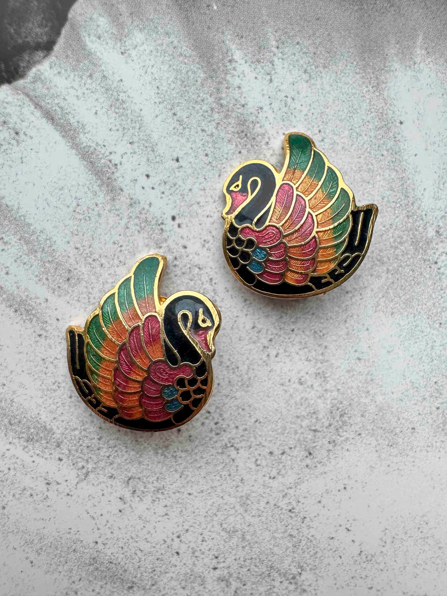 Vintage Cloisonné Swan Clip-On Earrings – Colorful Elegance