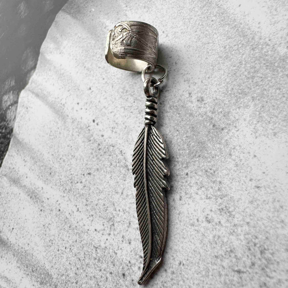 Vintage Silver Feather Ear Cuff – Boho Charm