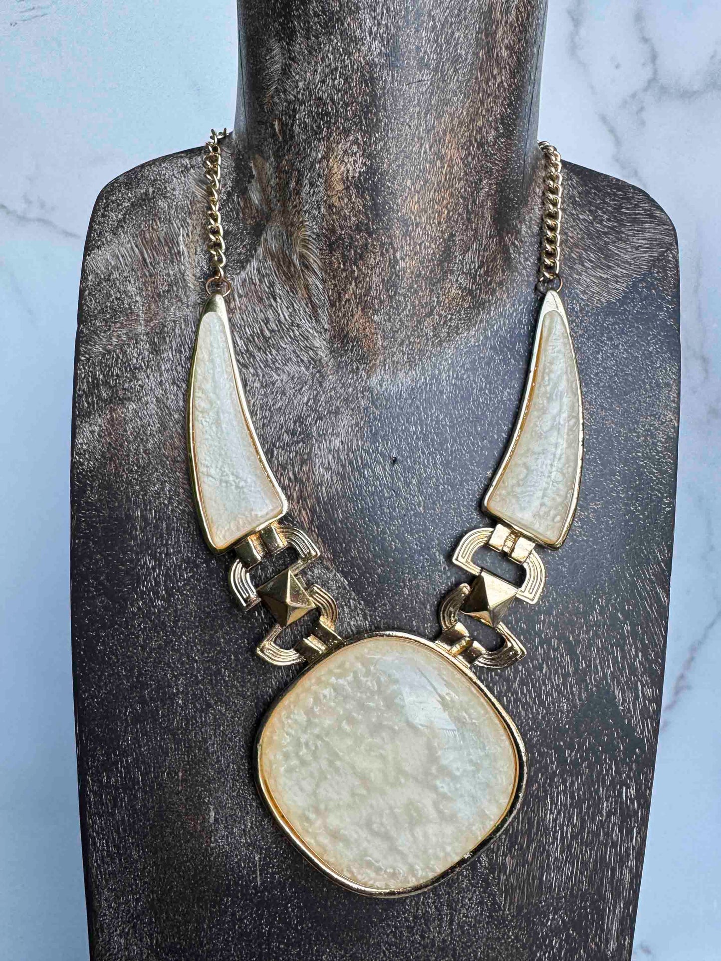 Vintage Gold & Cream Statement Necklace – Bold Elegance