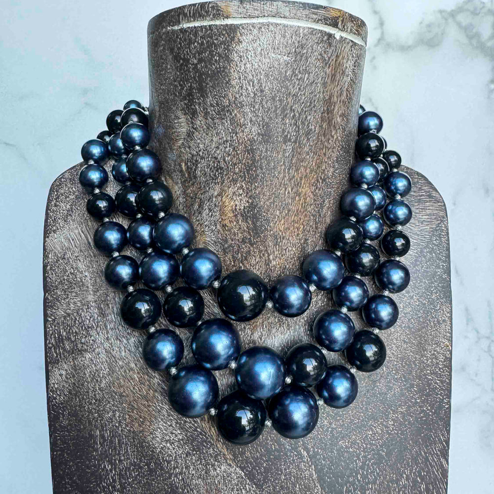 
                      
                        Vintage Multi-Strand Beaded Necklace – Midnight Glamour
                      
                    