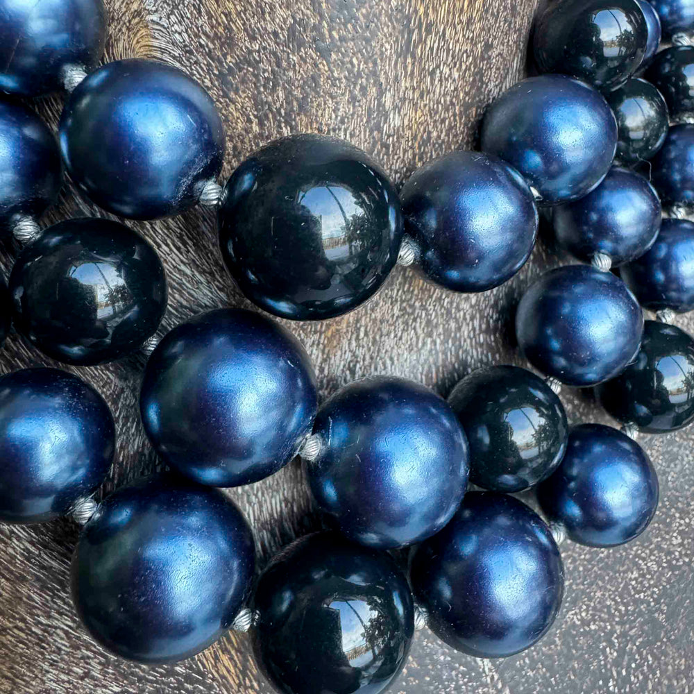 
                      
                        Vintage Multi-Strand Beaded Necklace – Midnight Glamour
                      
                    