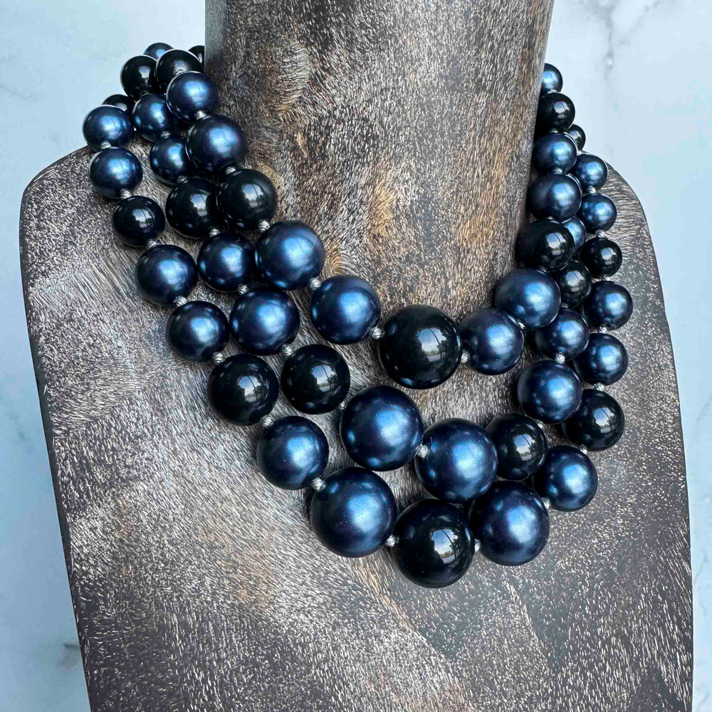 
                      
                        Vintage Multi-Strand Beaded Necklace – Midnight Glamour
                      
                    