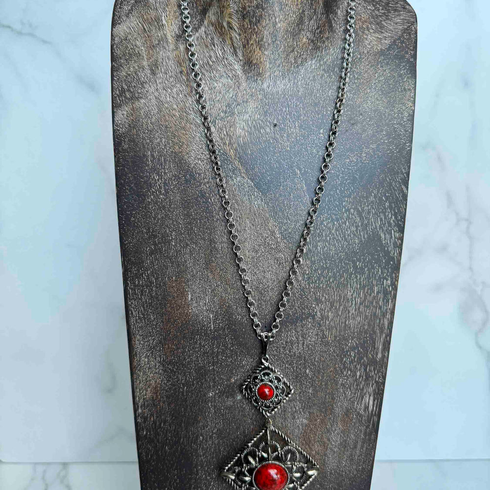 Vintage Silver-Tone Filigree Pendant Necklace with Red Stones